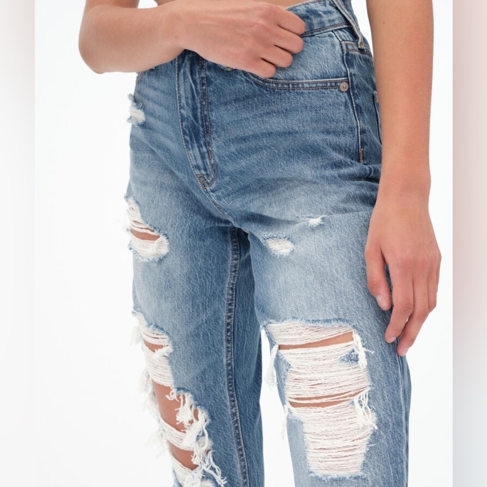 NWT Size 4 Aeropostale High-Rise Mom Jean (Medium Wash) - Picture 4 of 13